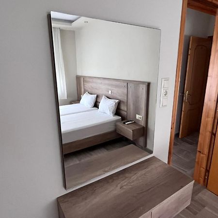 Hotel Filoxenia Neoi Poroi Dış mekan fotoğraf
