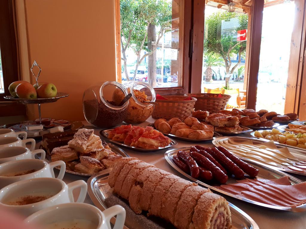 Hotel Filoxenia Neoi Poroi Dış mekan fotoğraf